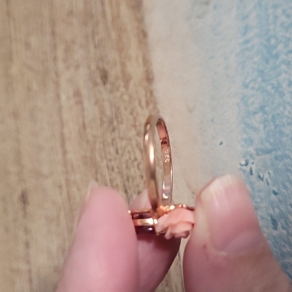 Elegant Sz7.5 Floral pink, red Gemstone Ring - Picture 5 of 6